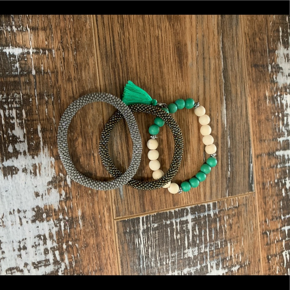 Set of bracelets